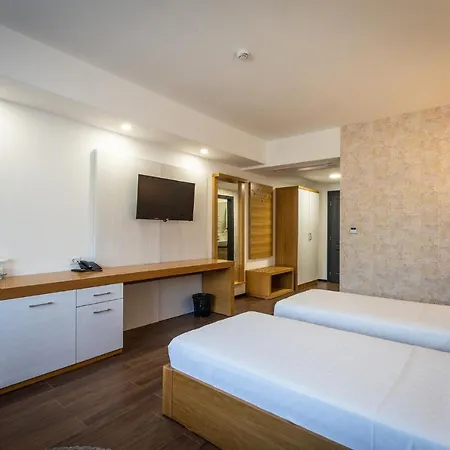 Sky Hotel 5*